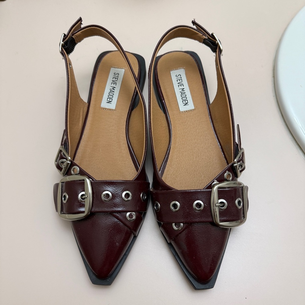 Steve Madden Gutzy Burgundy Patent Pointed Toe Slingback ballet flats